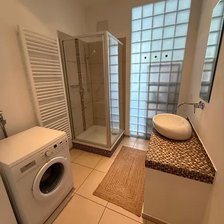 92sqm - Modern 2 Bedroom 뮌헨